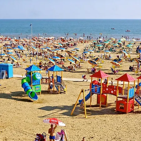 Fun And Relax By The Pool - Beahost Apartamento Bibione