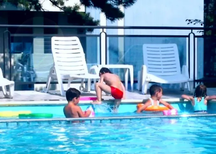 Fun And Relax By The Pool-beahost * Bibione