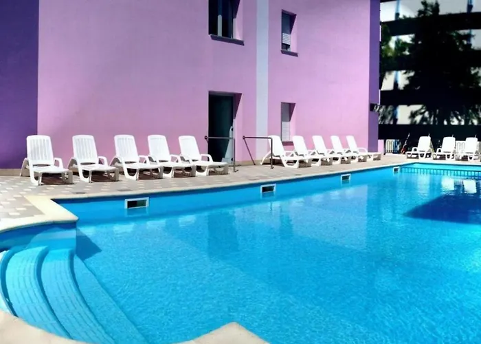 Fun And Relax By The Pool-beahost Daire *