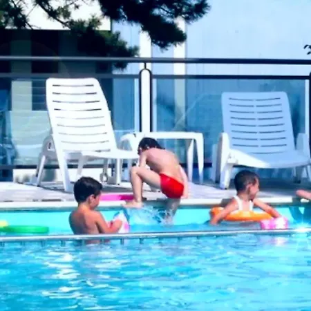 Fun And Relax By The Pool-beahost * Bibione